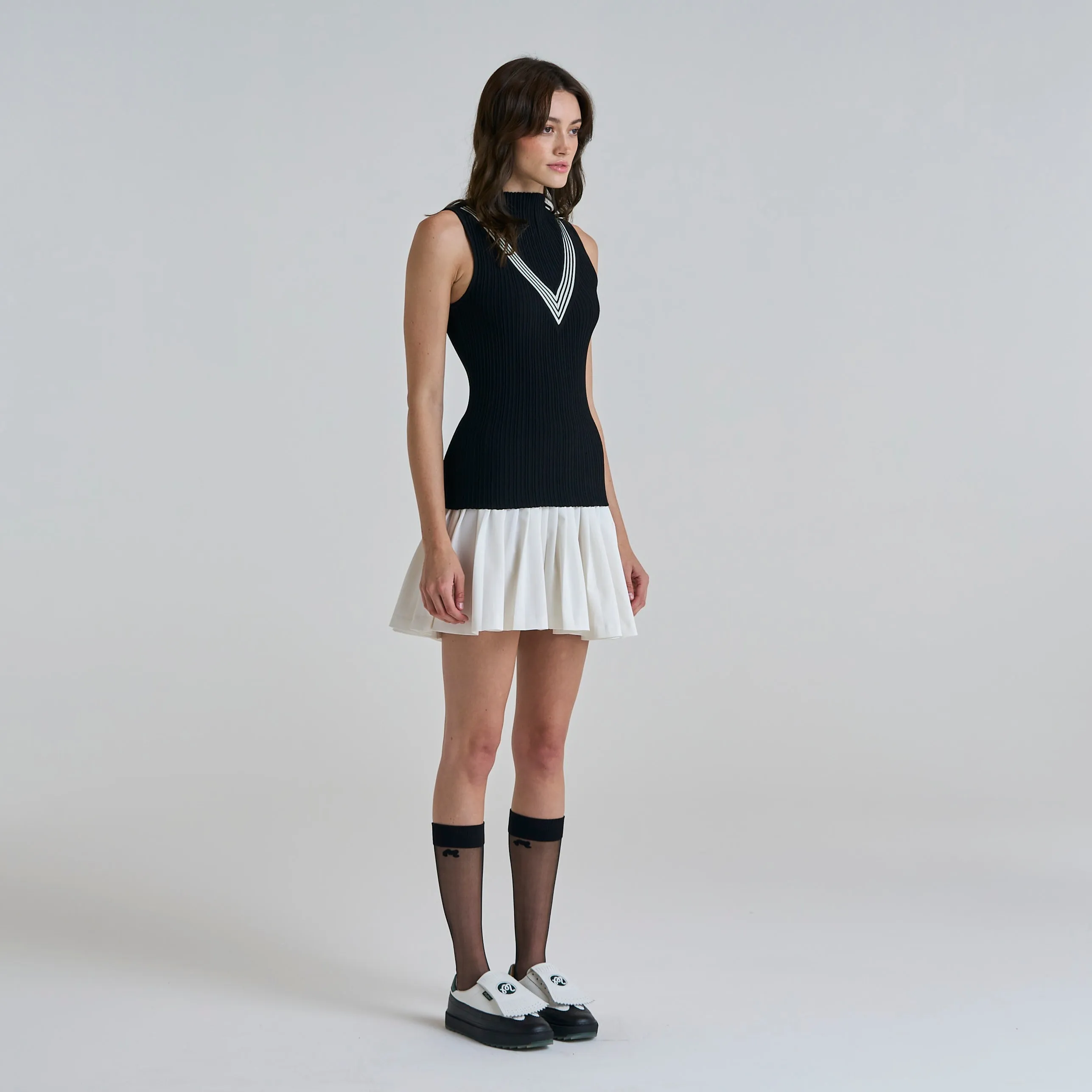 ACE SLEEVELESS MOCKNECK