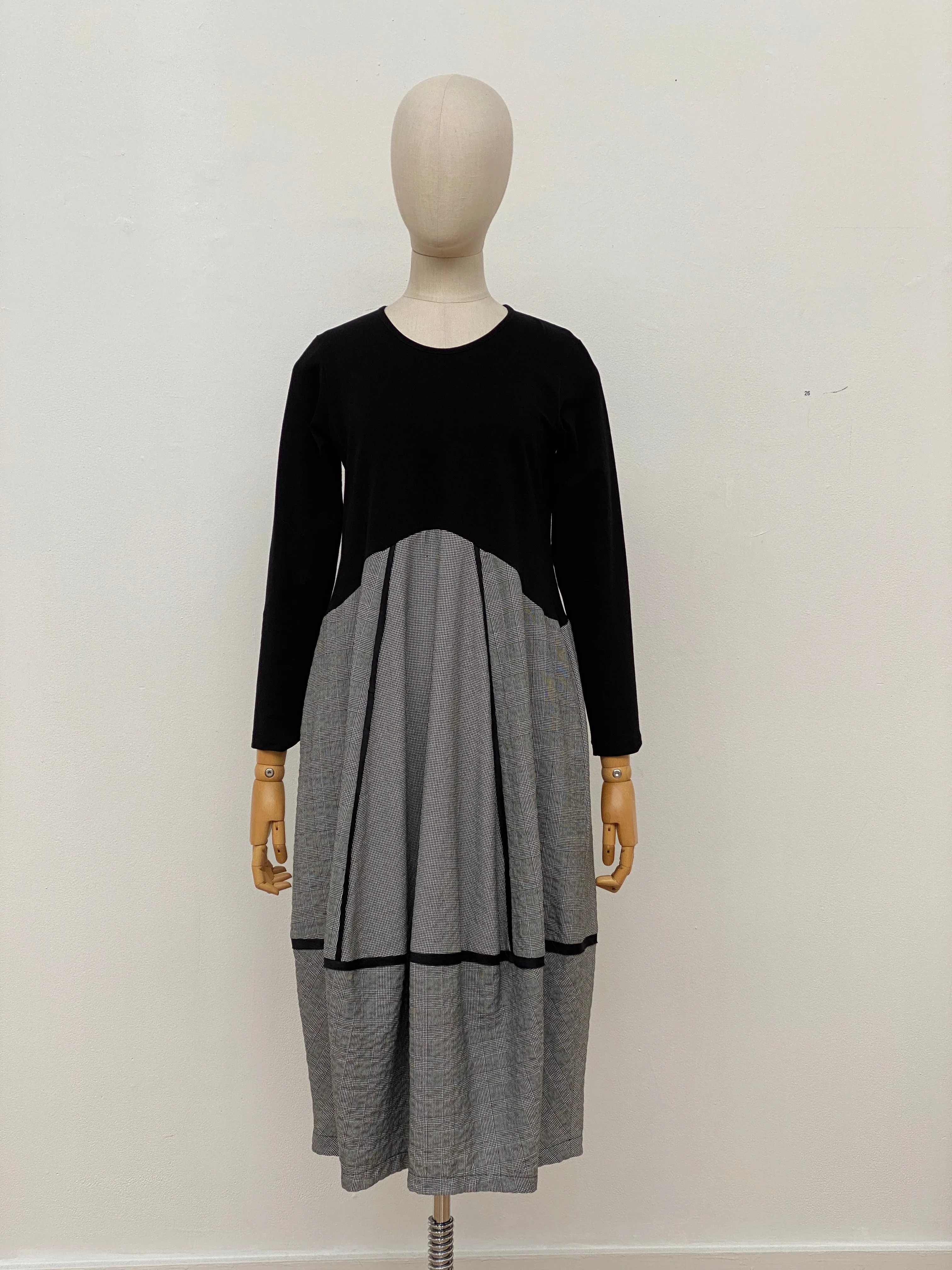 Archer Black & White Houndtooth Dress w/ Long Sleeves