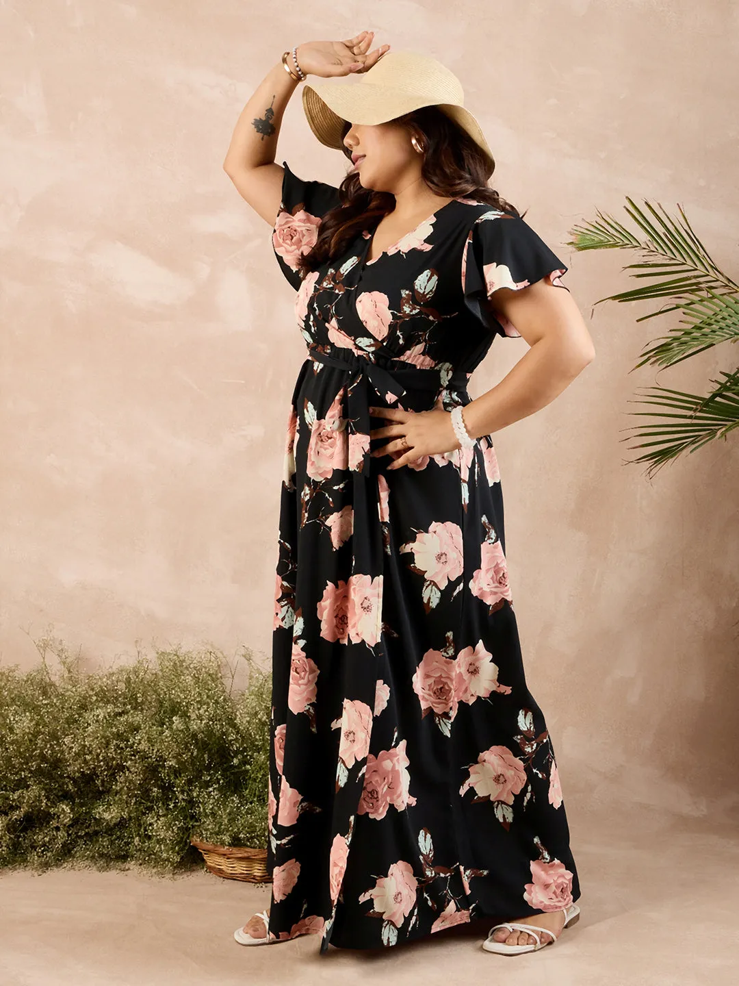 Berrylush Curve Women Black Floral Print V-Neck Belted Maxi Dress