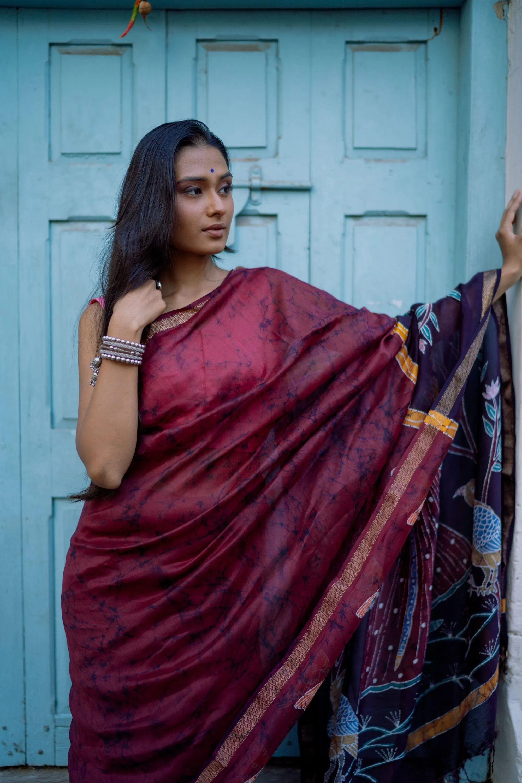 Ragini in the forest  -  Narmada Batik Maheshwari saree