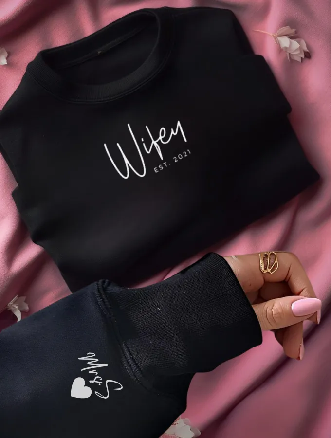 WIFEY MOD SWEATER - BLACK